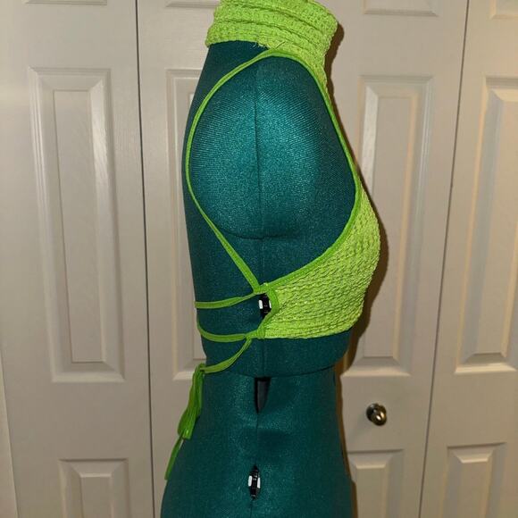 Green High Neck Lace Up Crop Top - Picture 6 of 9